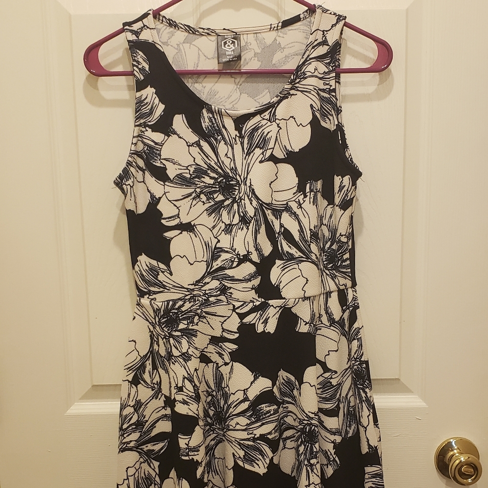 Agnes&Dora Navy Blue with white flower dress